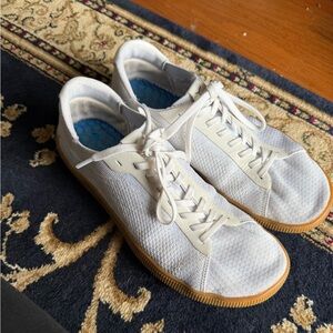 Flex Adapt Knit Trainers Wide Toe Box white